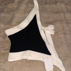 Commense Black and White Asymmetrical Crop Top